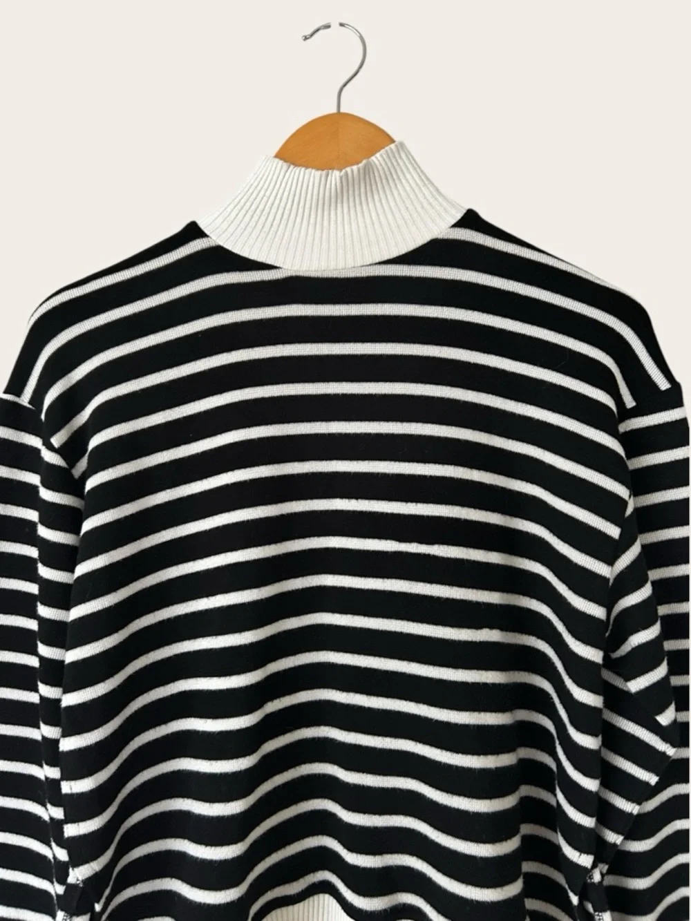 Zara Black and White Striped Oversized Turtleneck - Picture 2 of 7